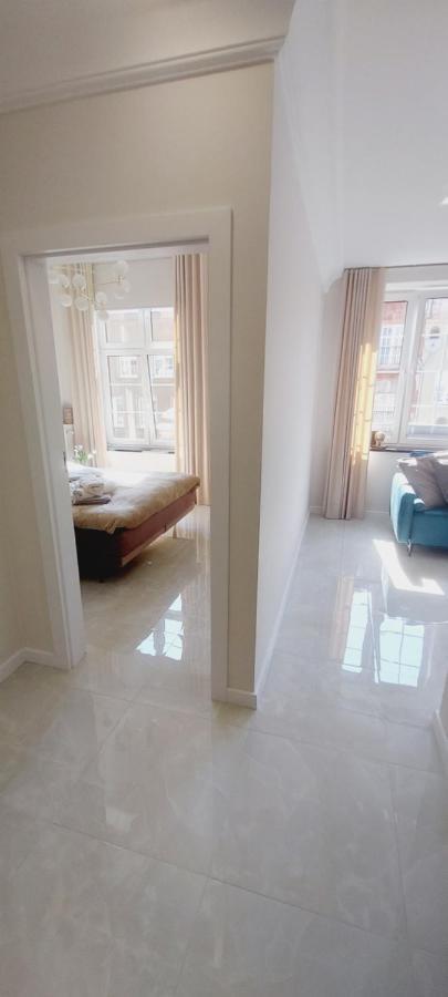 Central Apartments Astoria 1 Гданск Екстериор снимка