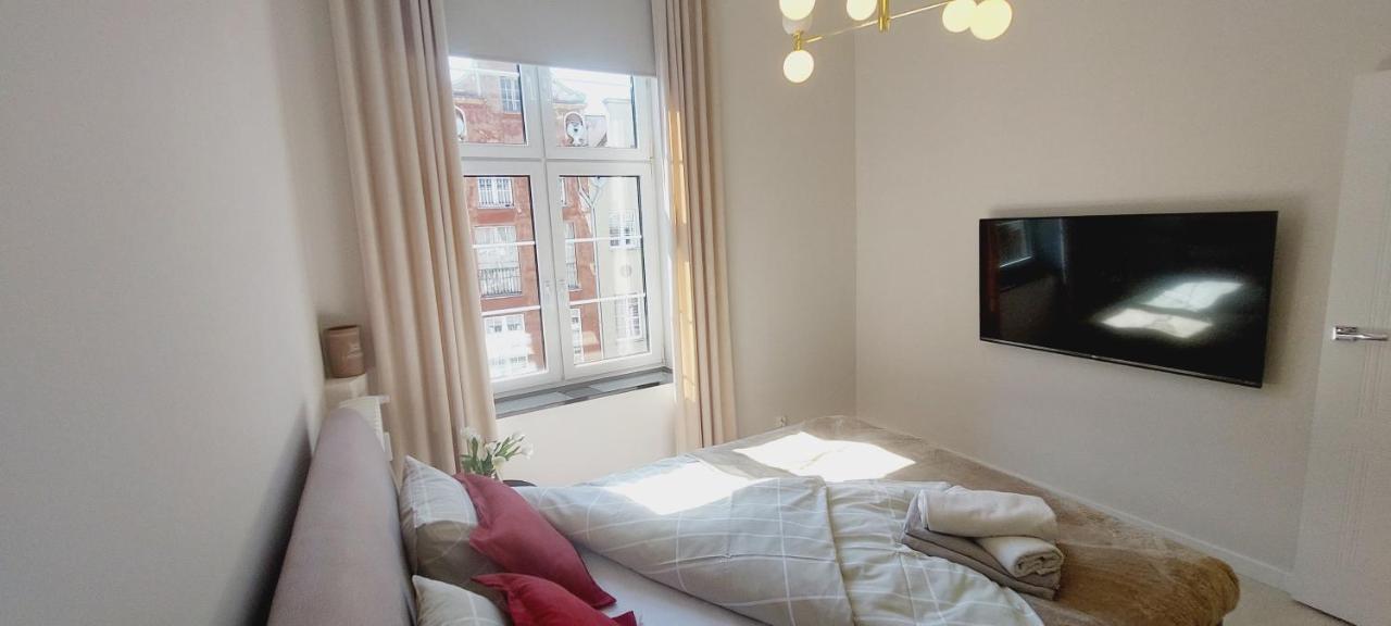 Central Apartments Astoria 1 Гданск Екстериор снимка